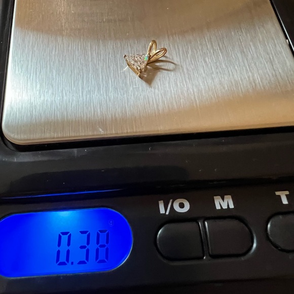 14k solitaire pendant - Picture 5 of 9